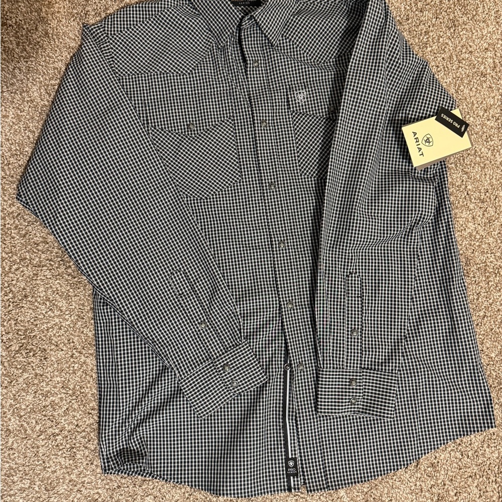 Ariat Black & White Gingham Western Button-Up Shirt